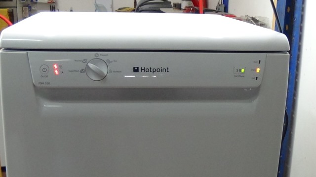 Hotpoint Aquarius FDM Dishwasher 