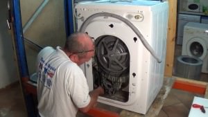 samsung washing machine Remove the wiring from the motor and earth wires (640x360)