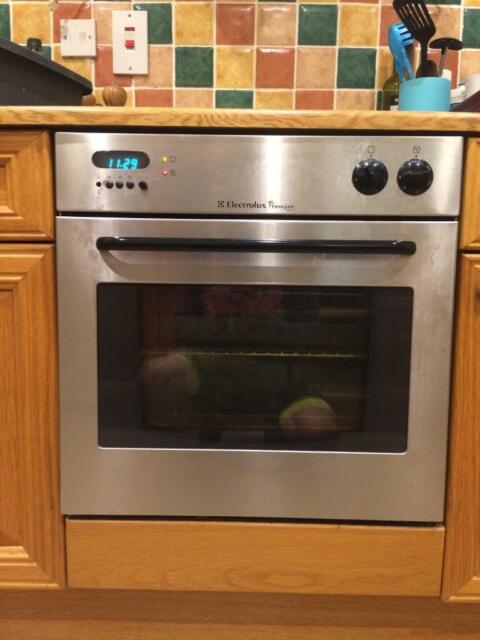 electrolux E0B976X1 Oven tripping when on grill